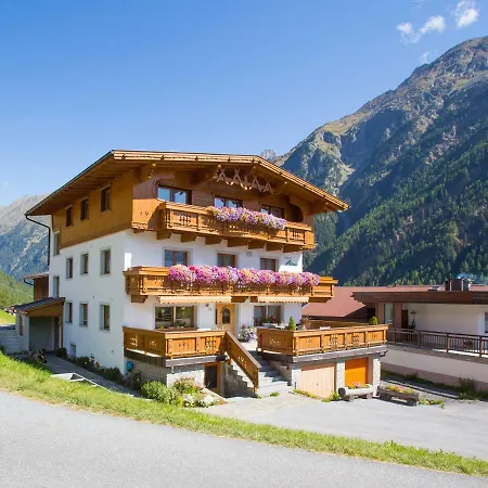 Haus Alois Bed & Breakfast Solden
